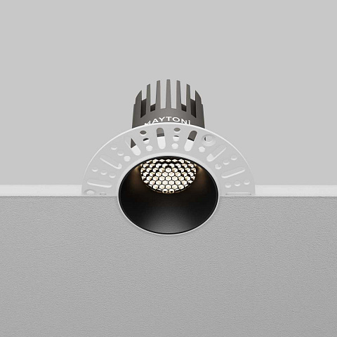Встраиваемый светильник Maytoni DL124-10W-4K-TRS-B