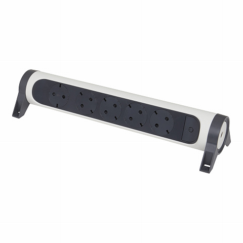 Legrand Revolution Комфорт Бело-черный Удлинитель 5x2К+З с выкл., без кабеля, плоские розетки, фиксируемый поворотный блок