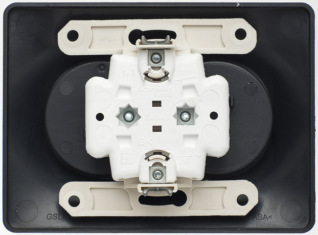 Systeme Electric Glossa Шоколад Розетка 2-ая б/з, 16А (в сборе)