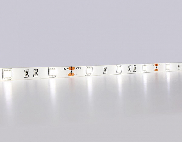 Светодиодная влагозащищенная лента Ambrella Light 7,2W/m 30LED/m 5050SMD дневной белый 5M GS1902
