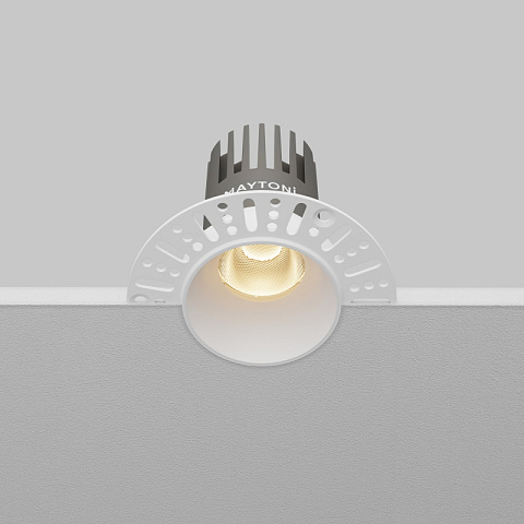 Встраиваемый светильник Maytoni DL124-10W-3K-TRS-W