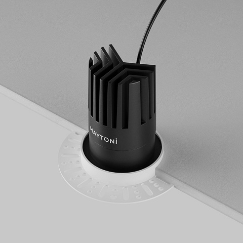 Встраиваемый светильник Maytoni DL121-15W-2.7K-TRS-B