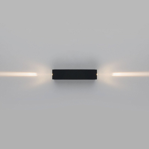 Светильник настенный Elektrostandard Blaze LED черный (35136/W)