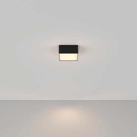 Накладной светильник Maytoni C032CL-12W3K-SQ-B