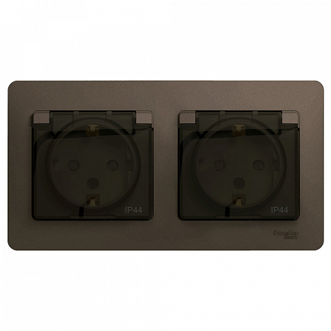Systeme Electric Glossa Шоколад Розетка 2-ая с/з, со шторками, в сборе, IP44