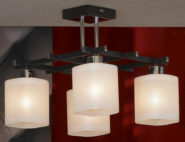 Люстра на штанге Lussole GRLSL-9007-04