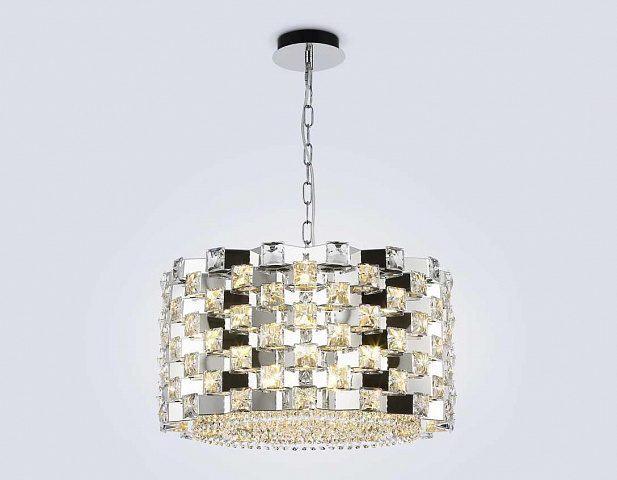 Подвесная люстра с хрусталем Ambrella light High Light LH41001