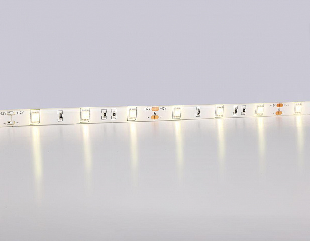 Светодиодная влагозащищенная лента Ambrella Light 7,2W/m 30LED/m 5050SMD теплый белый 5M GS1901
