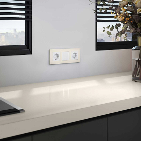 Рамка на 3 поста Werkel Slab айвори софт W0032962 4690389193446