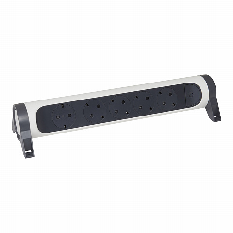 Legrand Revolution Комфорт Бело-черный Удлинитель 5x2К+З с выкл., без кабеля, плоские розетки, фиксируемый поворотный блок