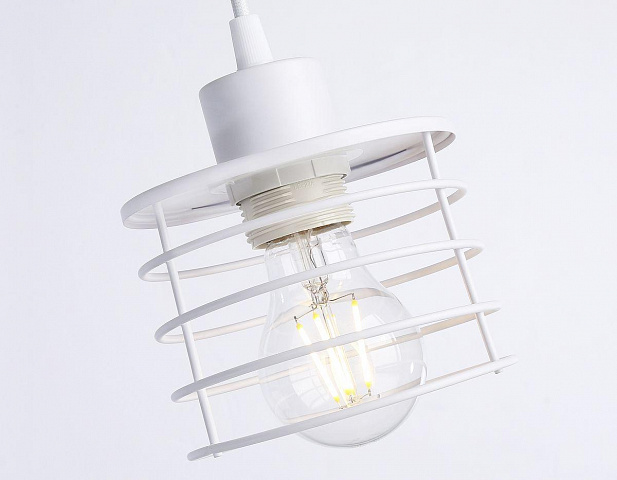 Подвесной светильник Ambrella light Traditional TR8065